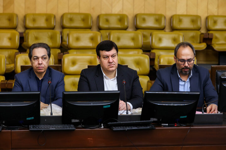 نشست هم اندیشی سیاست های ابلاغی مقام معظم رهبری با حضور رئیس کل بانک مرکزی