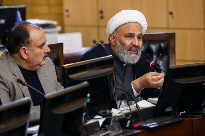 نشست هم اندیشی سیاست های ابلاغی مقام معظم رهبری با حضور رئیس کل بانک مرکزی