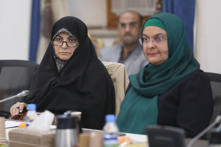 دیدار اعضای فراکسیون زنان مجلس با وزیرارتباط و فناوری