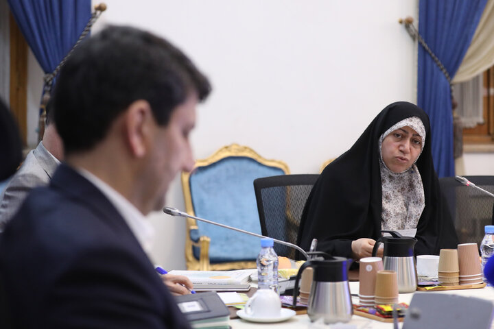 دیدار اعضای فراکسیون زنان مجلس با وزیرارتباط و فناوری