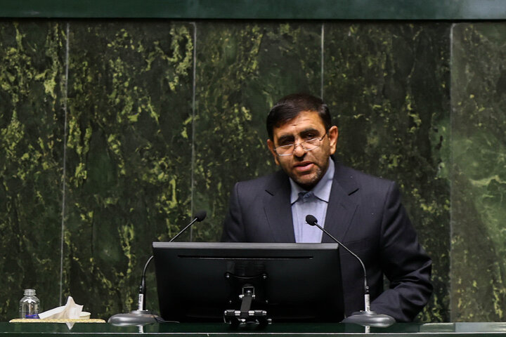 ناطقان میان دستور سه‌شنبه 18 آذرماه نشست علنی مجلس