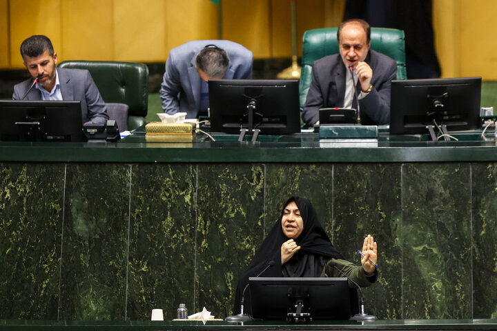 ناطقان میان دستور سه‌شنبه 18 آذرماه نشست علنی مجلس