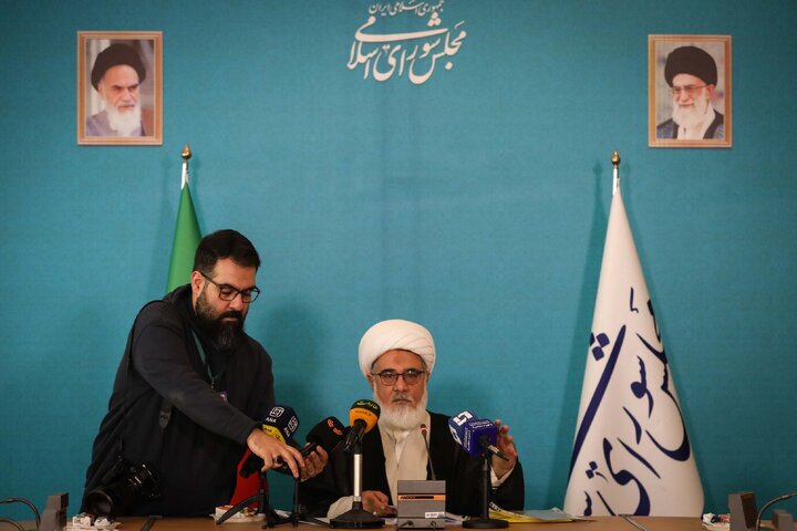 رئیس مرکز تحقیقات اسلامی مجلس