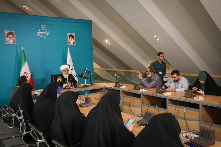 رئیس مرکز تحقیقات اسلامی مجلس