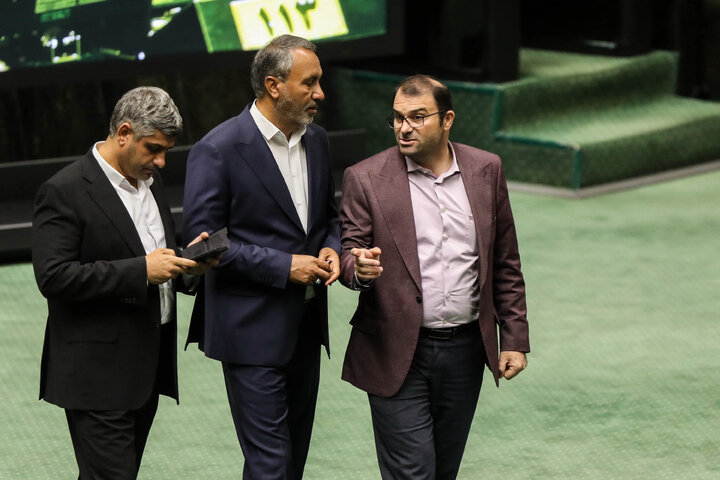 نشست علنی سه‌شنبه 18 آذرماه مجلس شورای اسلامی