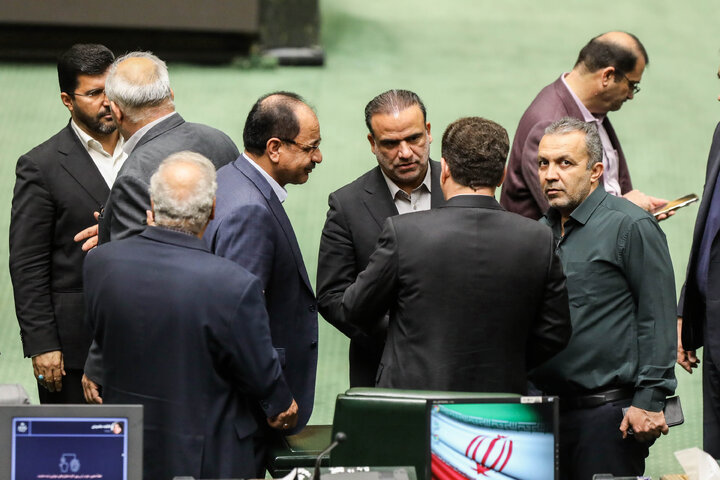 نشست علنی سه‌شنبه 18 آذرماه مجلس شورای اسلامی