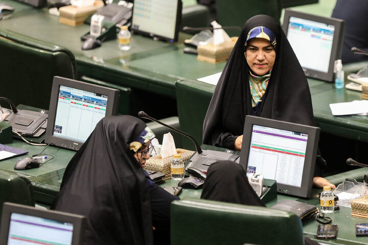 نشست علنی سه‌شنبه 18 آذرماه مجلس شورای اسلامی