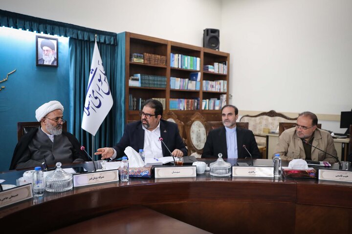 نشست 18 آذر کمیسیون اصل 90