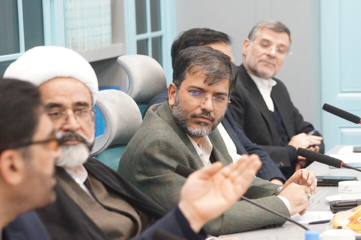 نشست مشترک کمیسیون قضایی و حقوقی با رئیس دیوان عدالت اداری