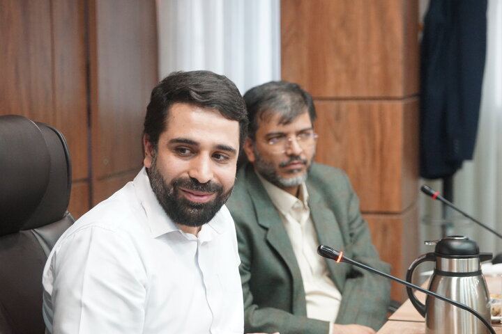 نشست مشترک کمیسیون قضایی و حقوقی با رئیس مرکز ملی فضایی مجازی