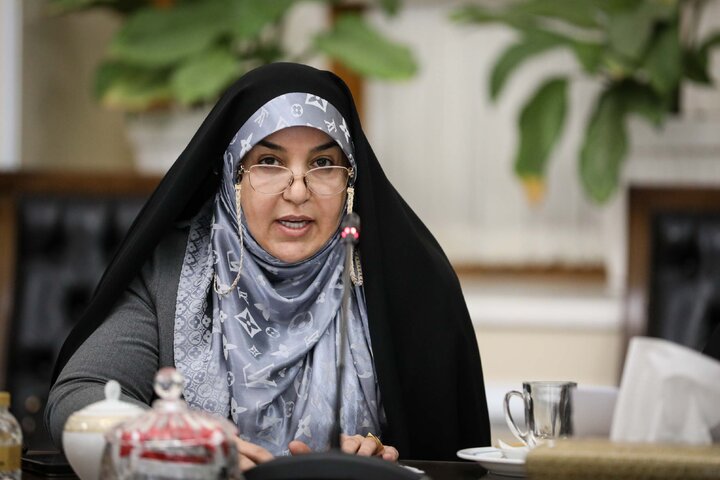 دیدار اعضای فراکسیون زنان  با دکتر قالیباف