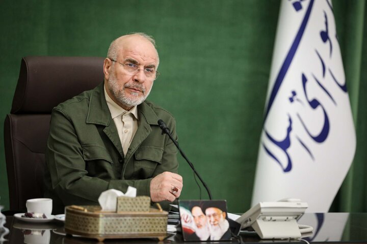 دیدار اعضای فراکسیون زنان  با دکتر قالیباف