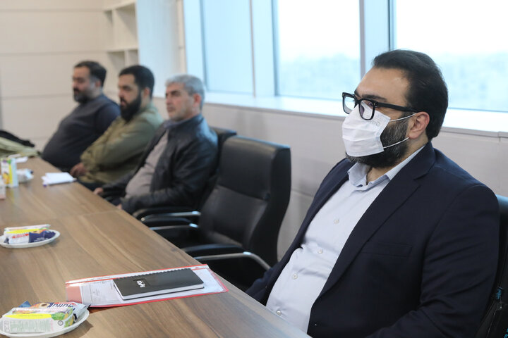 نشست فلسفی با مسئولان مدیریتی بخش های شمیرانات و لواسانات