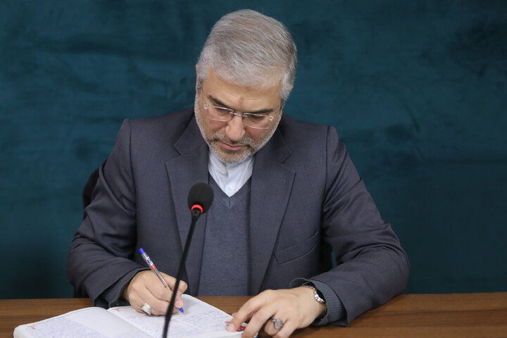 نشست فلسفی با مسئولان مدیریتی بخش های شمیرانات و لواسانات