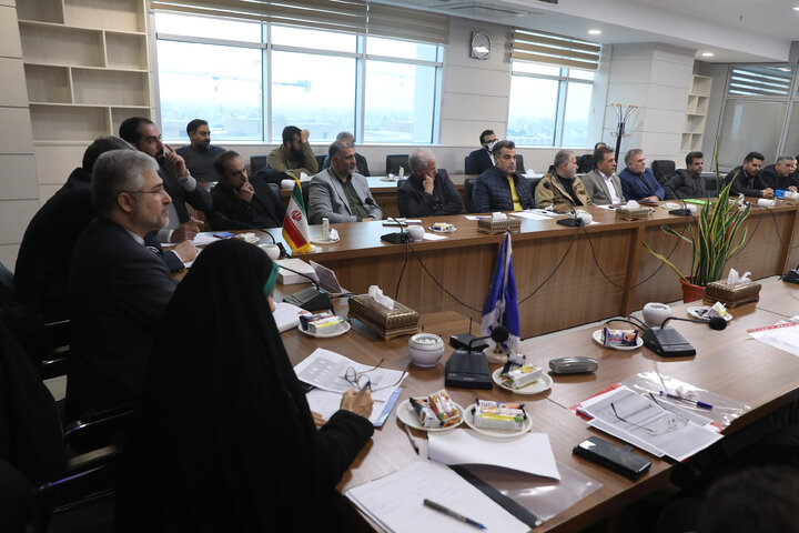 نشست فلسفی با مسئولان مدیریتی بخش های شمیرانات و لواسانات