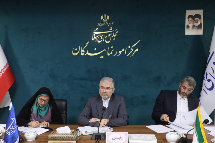 نشست فلسفی با مسئولان مدیریتی بخش های شمیرانات و لواسانات