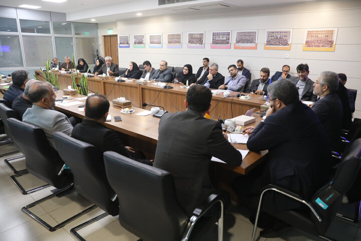 نشست فلسفی با مسئولان مدیریتی بخش های شمیرانات و لواسانات