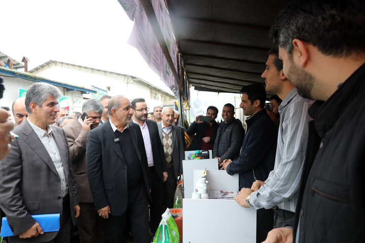 دیدار اعضای کمیسیون کشاورزی با صادرکنندگان کیوی استان گیلان