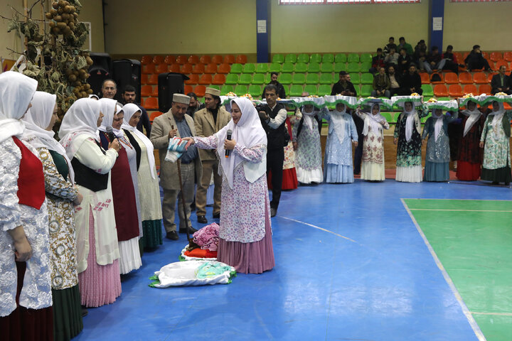 دیدار اعضای کمیسیون کشاورزی با صادرکنندگان کیوی استان گیلان