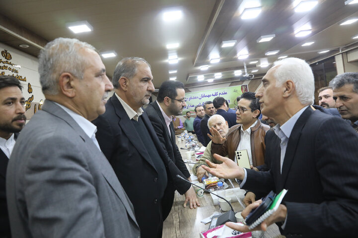 دیدار اعضای کمیسیون کشاورزی با تولیدکنندگان کیوی استان گیلان