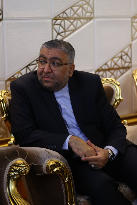 استقبال متکی از رئیس مجلس اتیوپی در بدو ورود به تهران