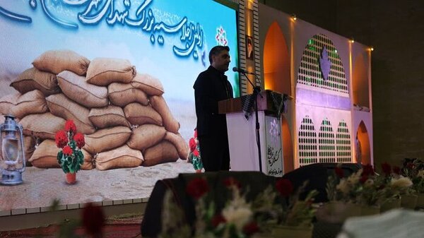 تلاش برای پیشرفت کشور ادامه راه شهدا است