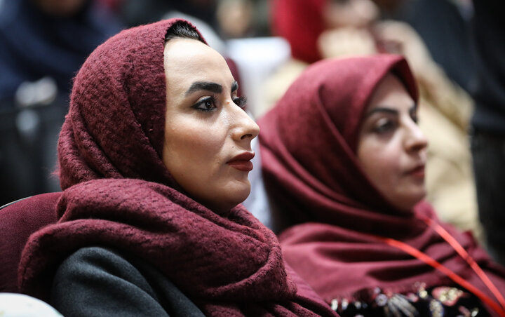 سخنرانی نیکزاد در همایش زنان مهندس ایرانی