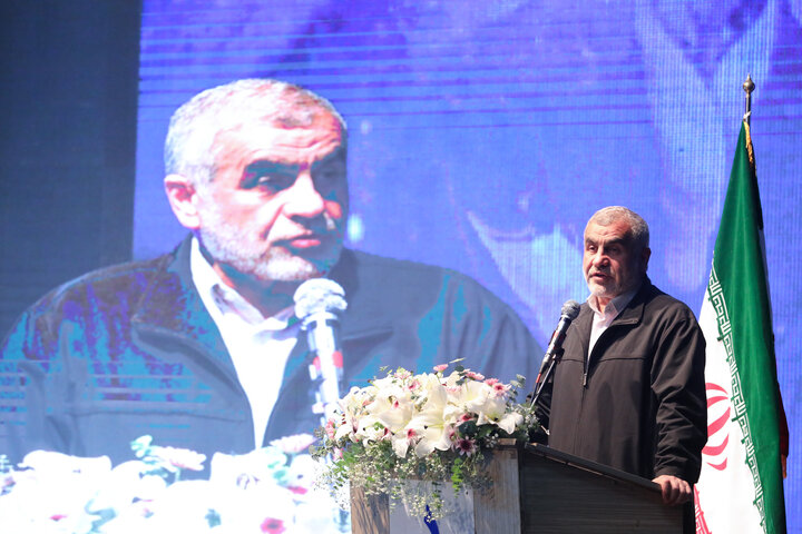 سخنرانی نیکزاد در همایش زنان مهندس ایرانی