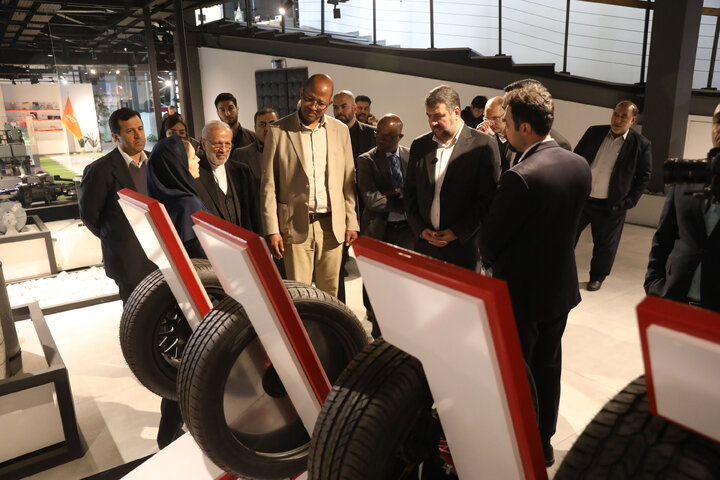 بازدید رئیس مجلس نمایندگان اتیوپی از نمایشگاه دائمی خانه خلاق