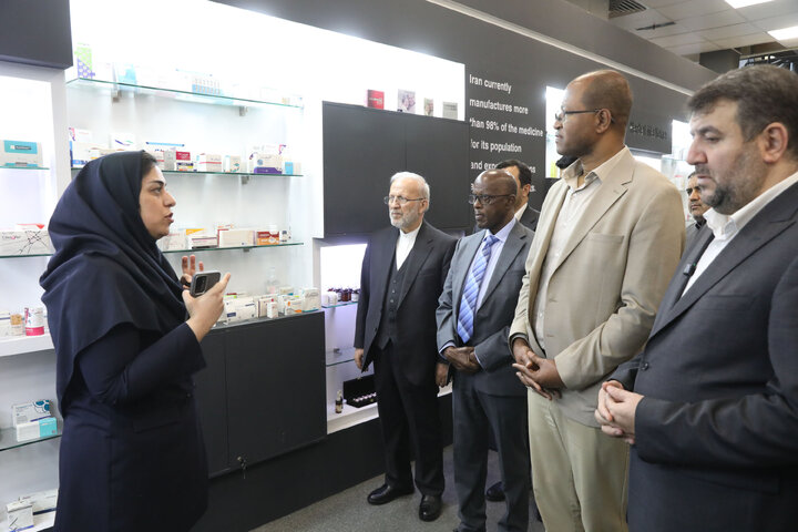 بازدید رئیس مجلس نمایندگان اتیوپی از نمایشگاه دائمی خانه خلاق