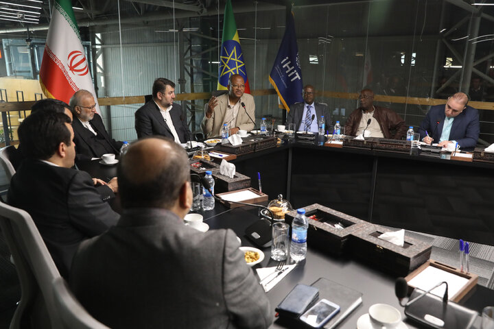 بازدید رئیس مجلس نمایندگان اتیوپی از نمایشگاه دائمی خانه خلاق