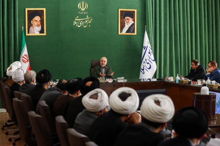 نشست هم اندیشی اساتید و پژوهشگران مرکز تحقیقات اسلامی مجلس با دکتر قالیباف