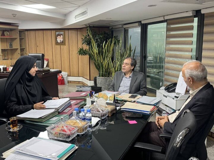 تسریع در تکمیل مراکز درمانی شهرستان‌های تازه‌تأسیس ایلام؛ محور نشست فلاحی با معاون وزیر بهداشت