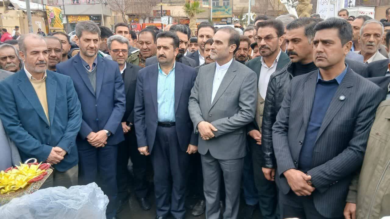 بازگشایی محور امیرالمؤمنین در بافت فرسوده شهرضا پس از ۱۳ سال / قاسمی: ۱۰ درصد از اراضی الحاقی مسکن حمایتی باید به شرکت بازآفرینی شهری اختصاص یابد