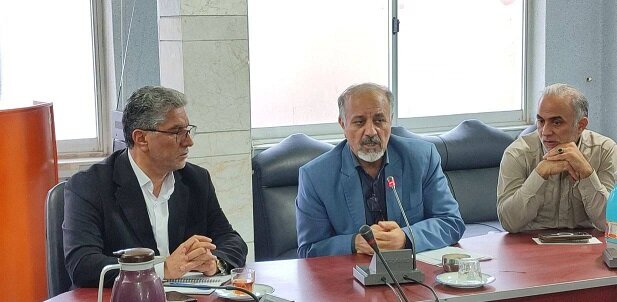 جلسه «سنگدوینی» با اعضای اتحادیه خبازان شهرستان گرگان/بررسی مشکلات روستای همت‌آباد در نشست با معتمدان محلی