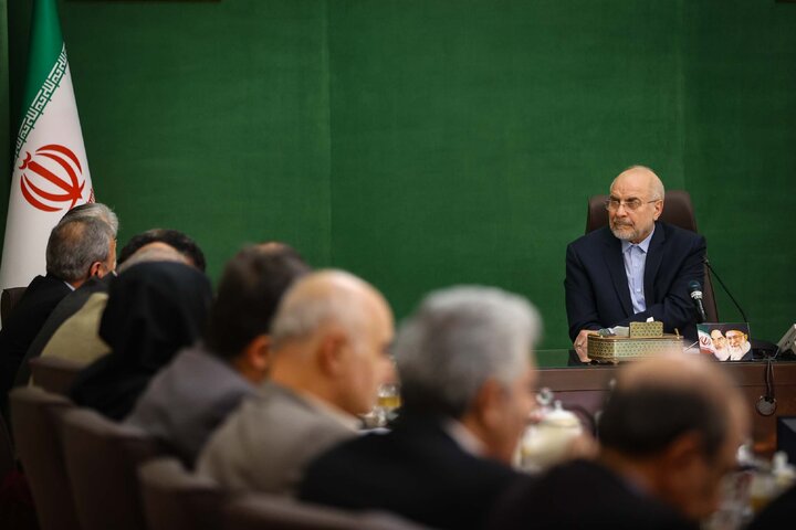 دیدار وزیر علوم و روسای دانشگاه های سراسر کشور با دکتر قالیباف