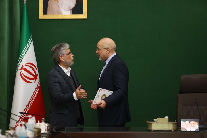 دیدار وزیر علوم و روسای دانشگاه های سراسر کشور با دکتر قالیباف