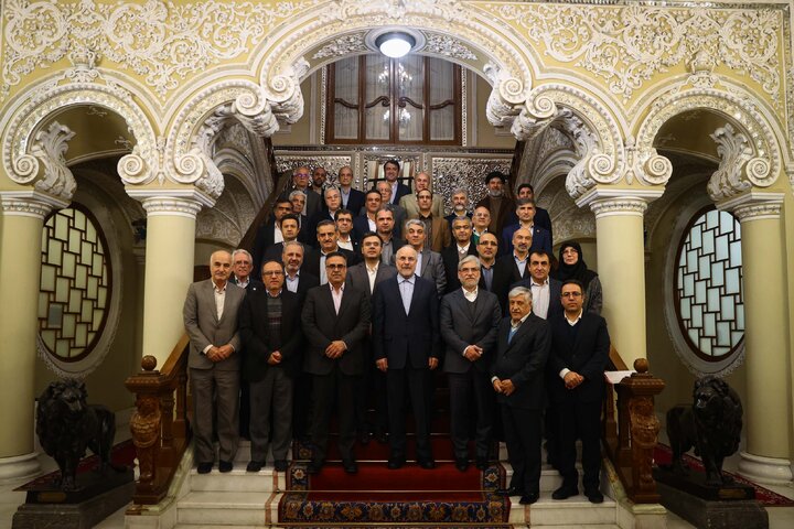 دیدار وزیر علوم و روسای دانشگاه های سراسر کشور با دکتر قالیباف