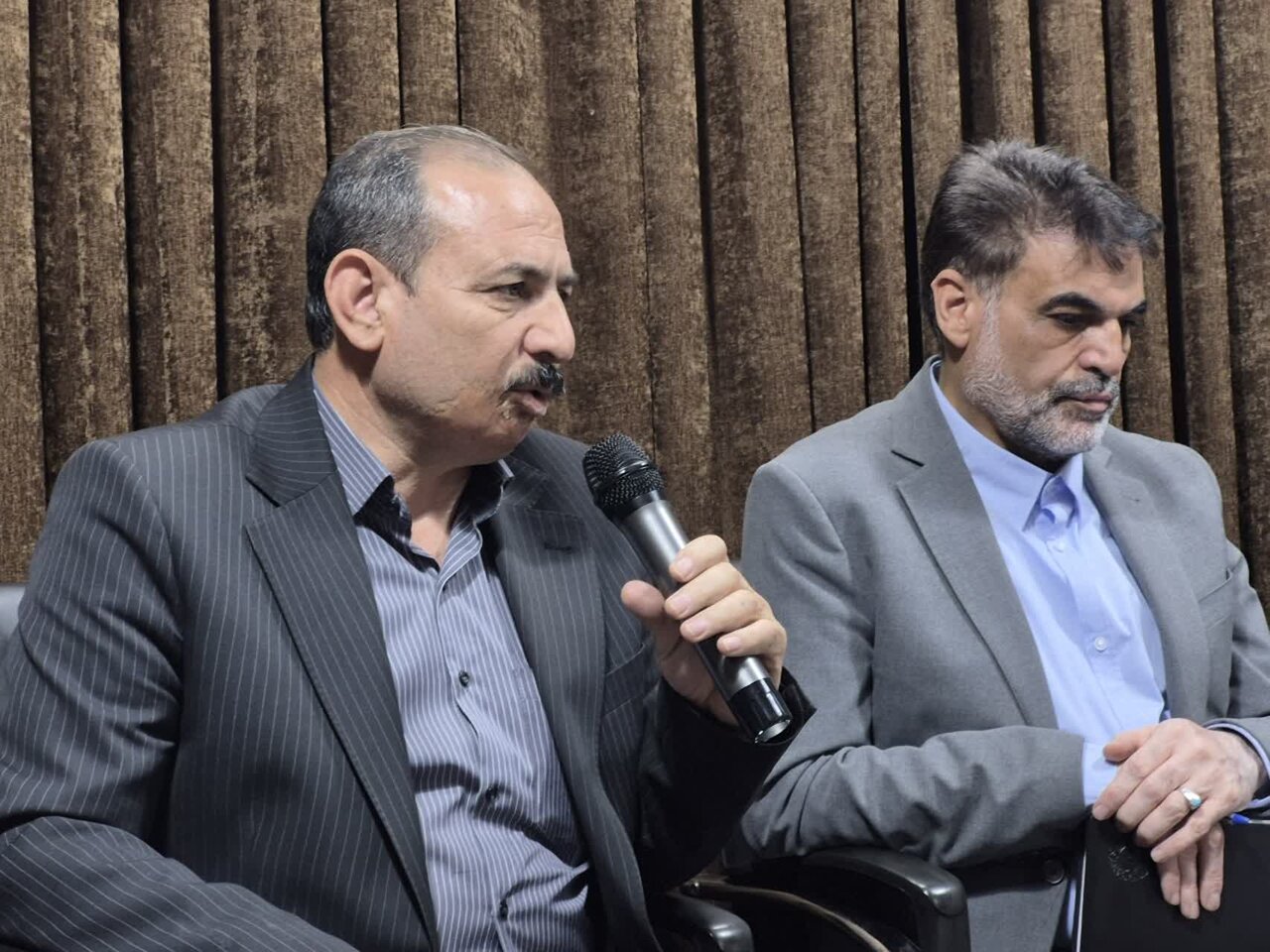 نشست بررسی مسائل و مشکلات شهر لالجین با حضور توسلی نماینده بهار و کبودرآهنگ/تاکید بر گره‌گشایی از مشکلات در نشست مشترک مسئولان