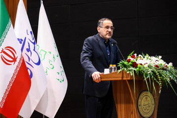 فضای طلایی برای رشد مرکز پژوهش‌ها با ابتنای رئیس مجلس به کار کارشناسی