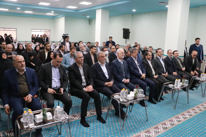 سرانه آموزشی شهرستان یزد از همه جا پایین‌تر است؛ ۳۵ مدرسه خیری نیمه‌ ساز منتظر اعتبار ملی هستند