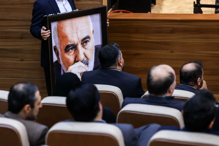 آیین تجلیل از پژوهشگران برتر مرکز پژوهش‌های مجلس با حضور دکتر قالیباف