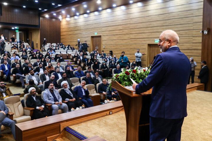 آیین تجلیل از پژوهشگران برتر مرکز پژوهش‌های مجلس با حضور دکتر قالیباف