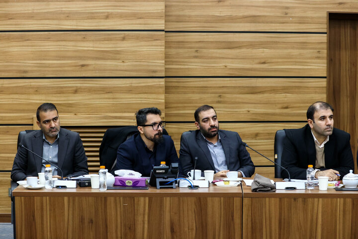 نشست جمعی از مدیران مرکز پژوهش‌های مجلس با دکتر محمدباقر قالیباف رئیس مجلس شورای اسلامی