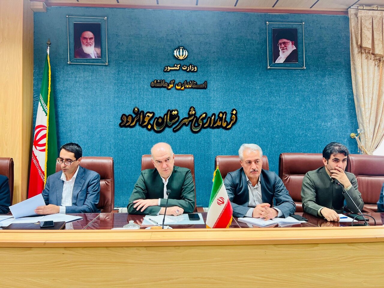 بررسی مسائل و مشکلات روستاهای جوانرود با حضور نماینده مردم اورامانات در مجلس/ تاکید یوسفی بر بهبود وضعیت زیرساختی، رفاهی و معیشتی روستاها