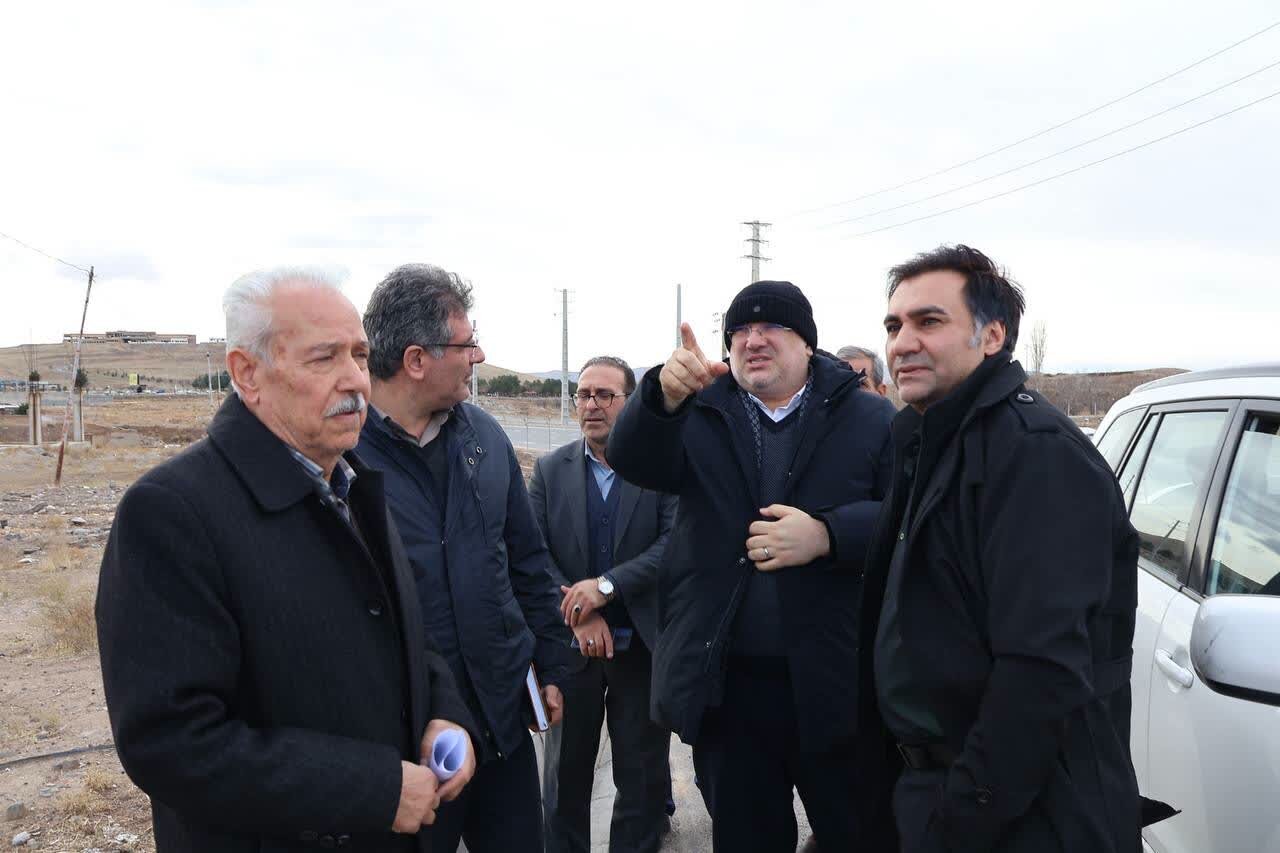 پیگیری مصوبات سفر وزیر کار به مراغه با حضور مدیرعامل املاک تامین اجتماعی