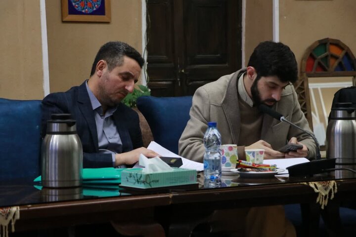 نشست کمیسیون مشترک بررسی لایحه سازمان ملی مهاجرت در یزد