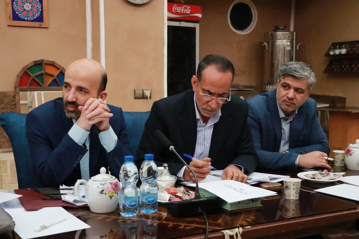 نشست کمیسیون مشترک بررسی لایحه سازمان ملی مهاجرت در یزد