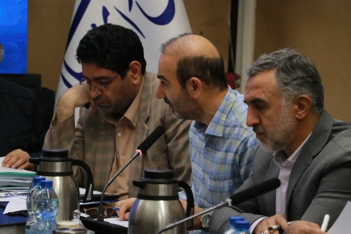 نشست کمیسیون مشترک بررسی لایحه سازمان ملی مهاجرت در یزد