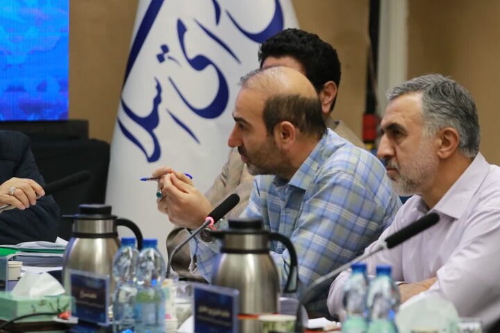 نشست کمیسیون مشترک بررسی لایحه سازمان ملی مهاجرت در یزد